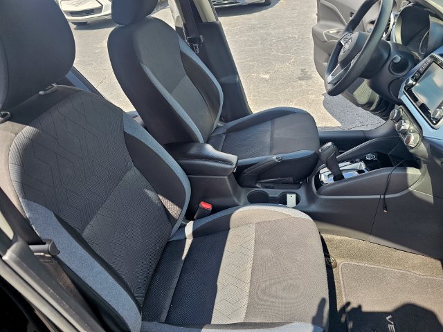 Used 2023 Nissan Versa SV FWD image 13
