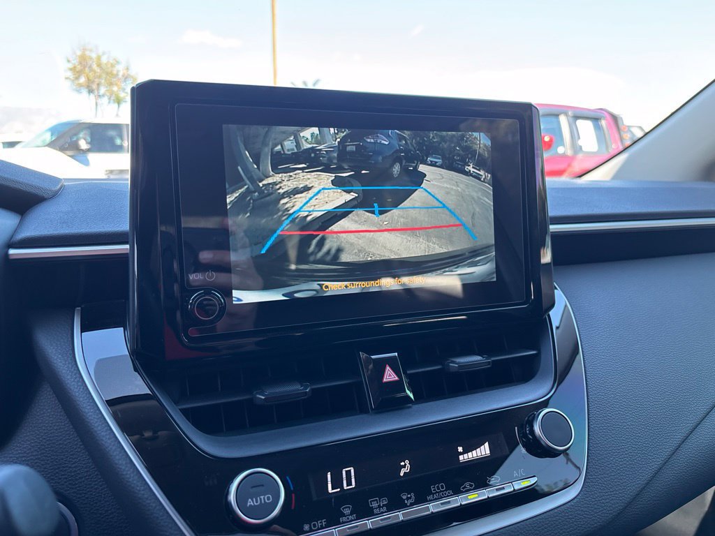Used 2015 Toyota Prius V Two FWD image 21