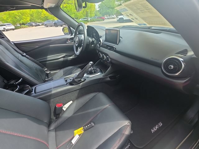 Used 2017 MAZDA MX-5 Miata RF Grand Touring RWD image 26