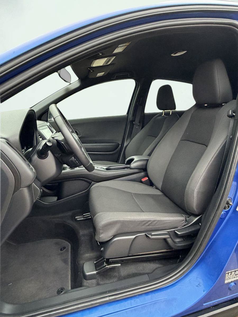 Used 2022 Honda HR-V Sport image 4