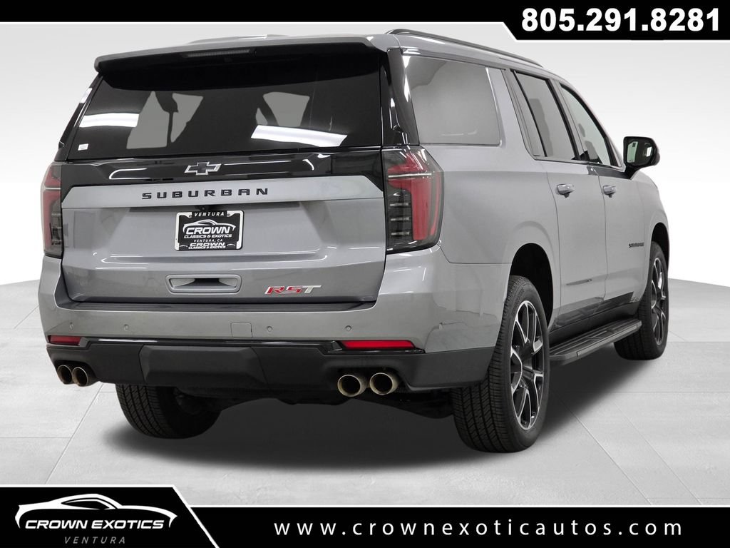 Used 2026 Chevrolet Suburban RST AWD/4WD image 7