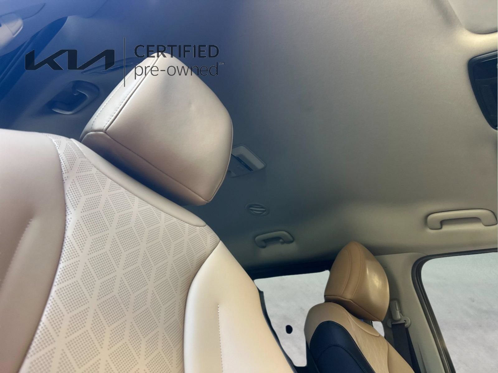 Certified 2024 Kia Carnival EX FWD image 19
