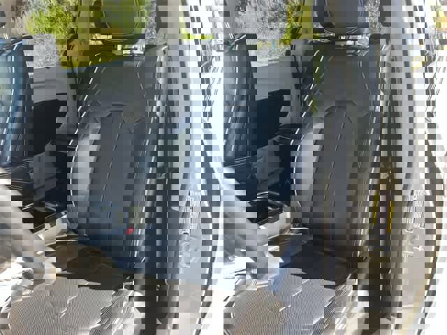 Used 2021 Chrysler Pacifica Limited w/ Uconnect Theater Family Group image 11