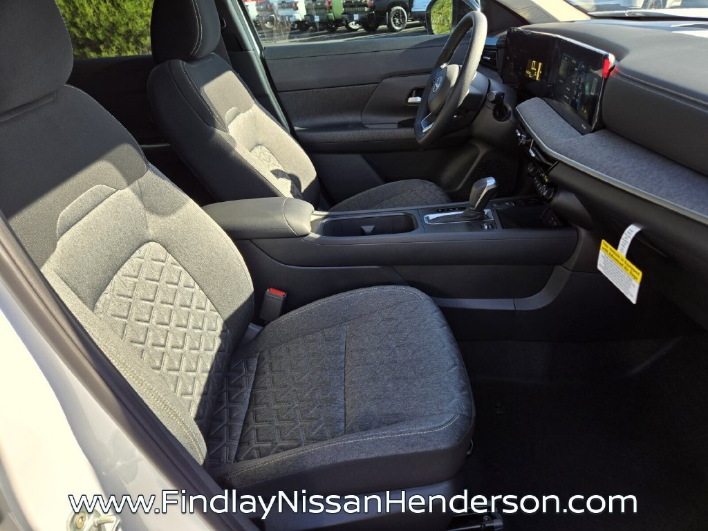 New 2026 Nissan Kicks SV w/ SV Premium Package FWD image 17