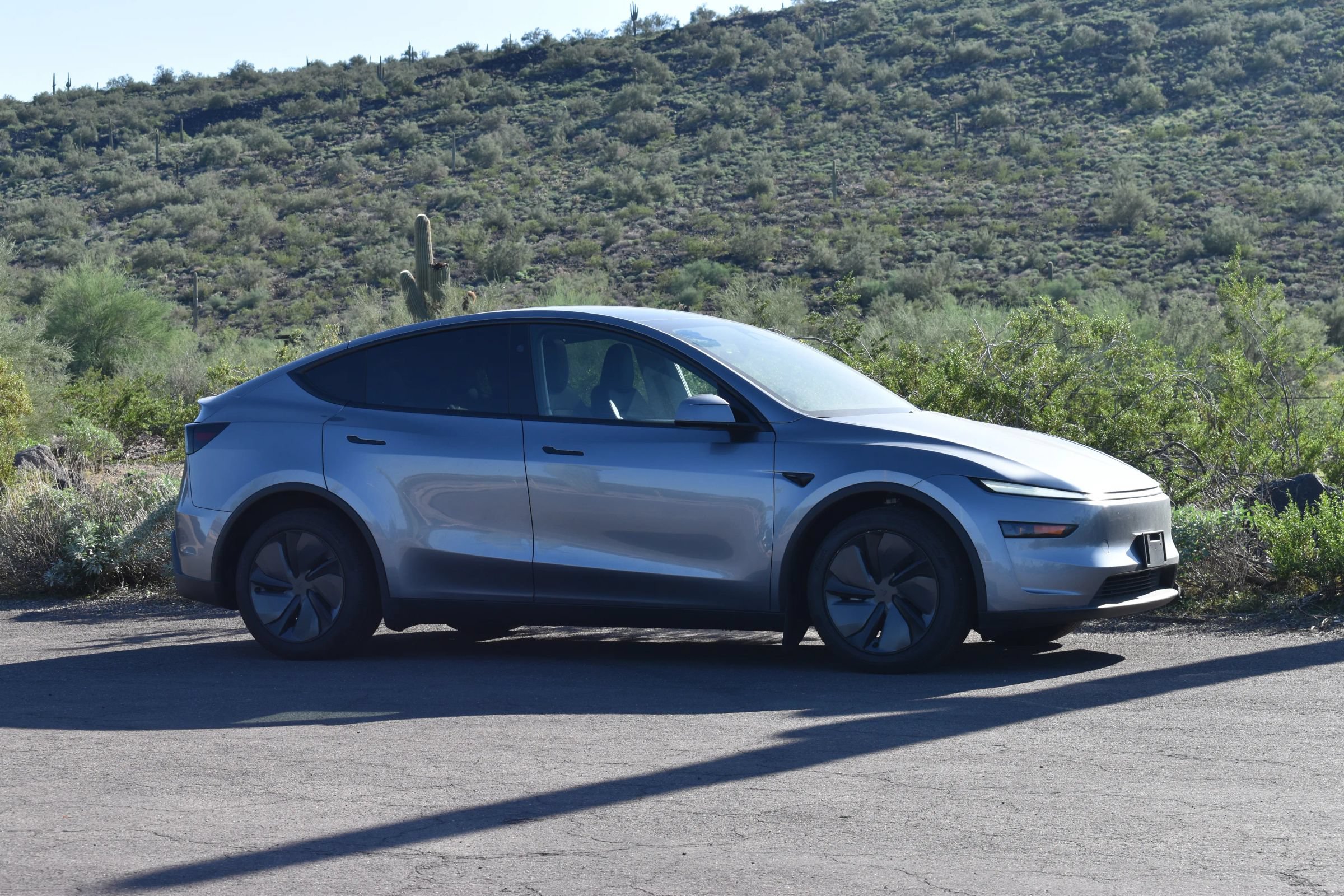 Used 2026 Tesla Model Y Long Range RWD image 3