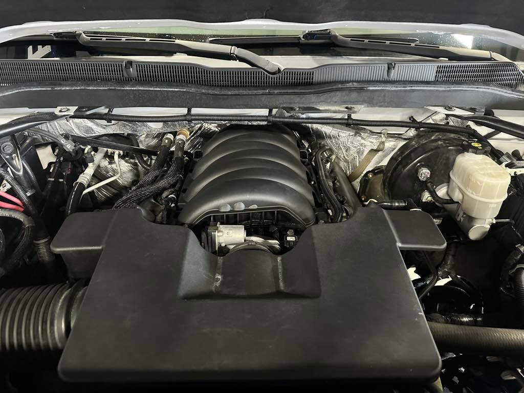 Used 2015 Chevrolet Silverado 1500 LT w/ Custom Sport Edition image 27