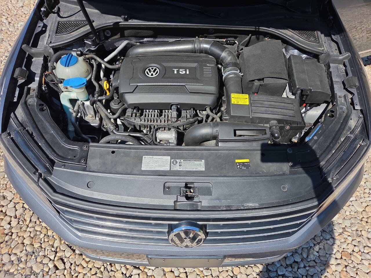 Used 2016 Volkswagen Passat 1.8T FWD image 12