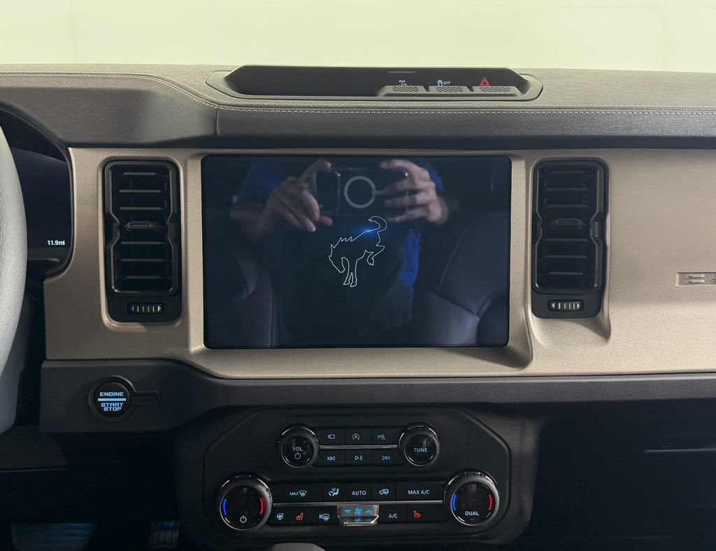 Used 2026 Ford Bronco Outer Banks AWD/4WD image 11