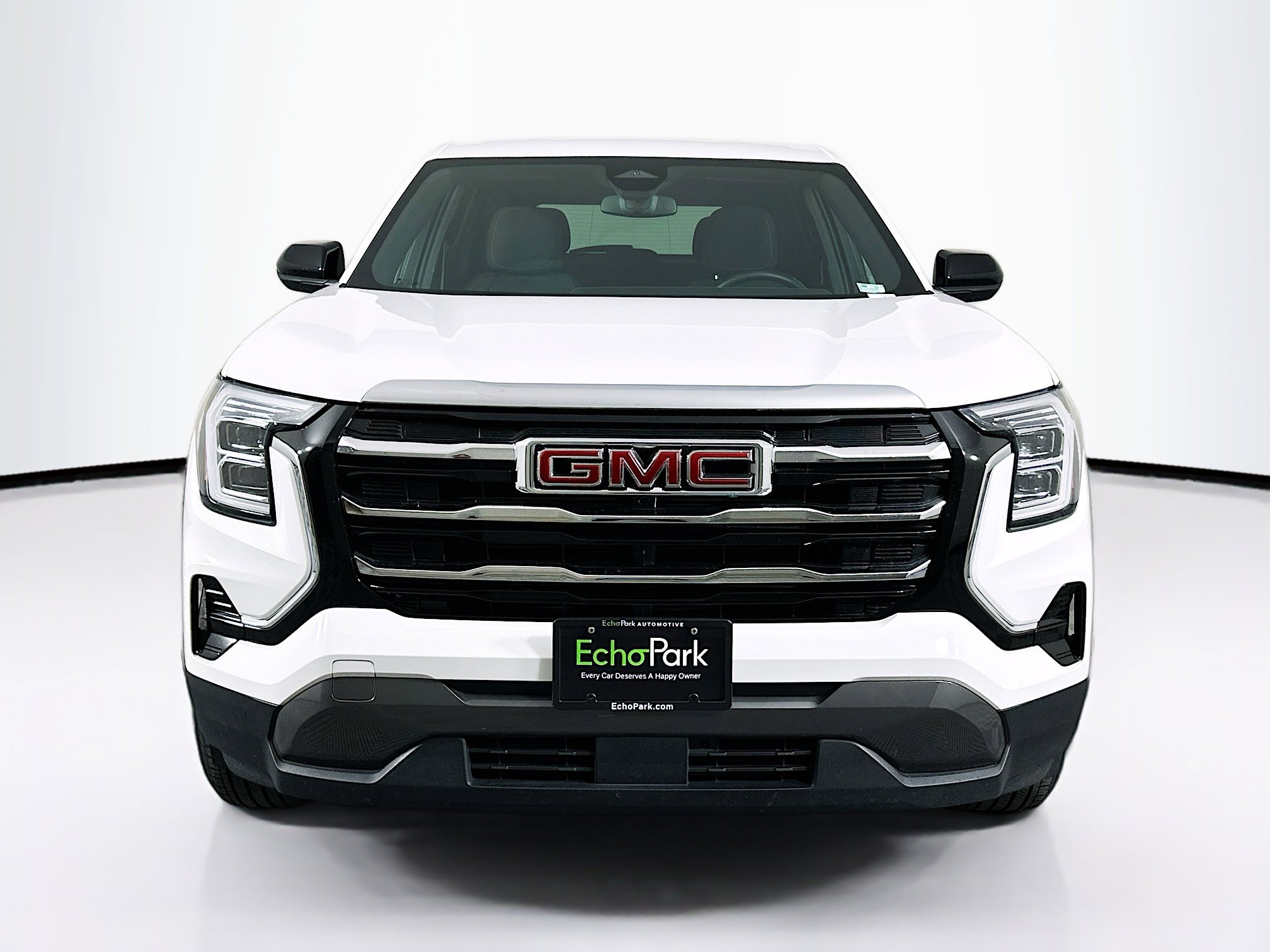 Used 2025 GMC Terrain Elevation AWD/4WD image 2