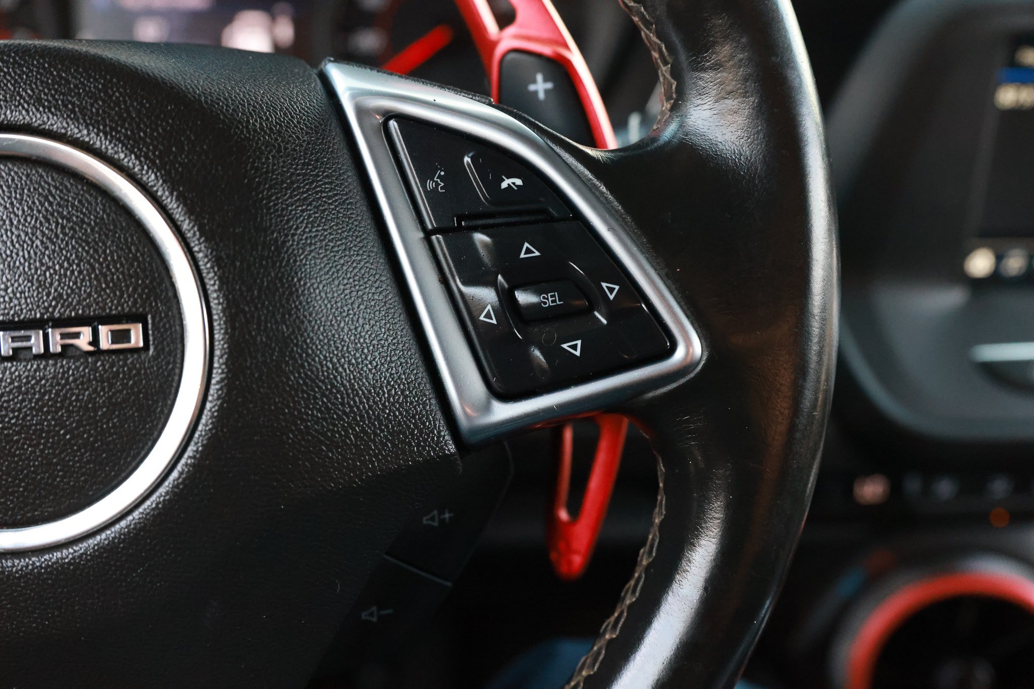 Used 2019 Chevrolet Camaro LT RWD image 30