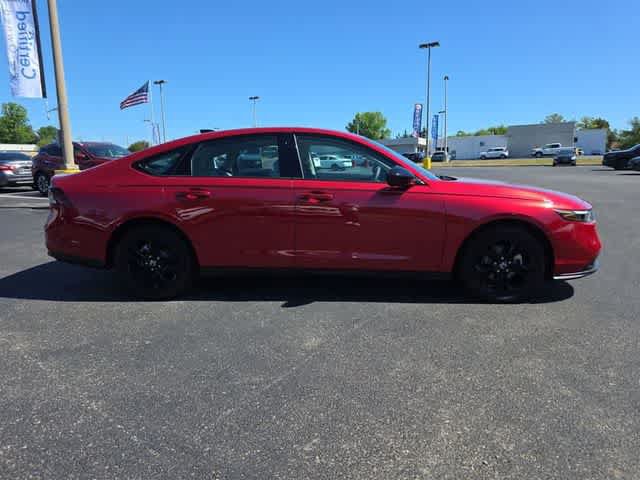 Certified 2025 Honda Accord SE image 3