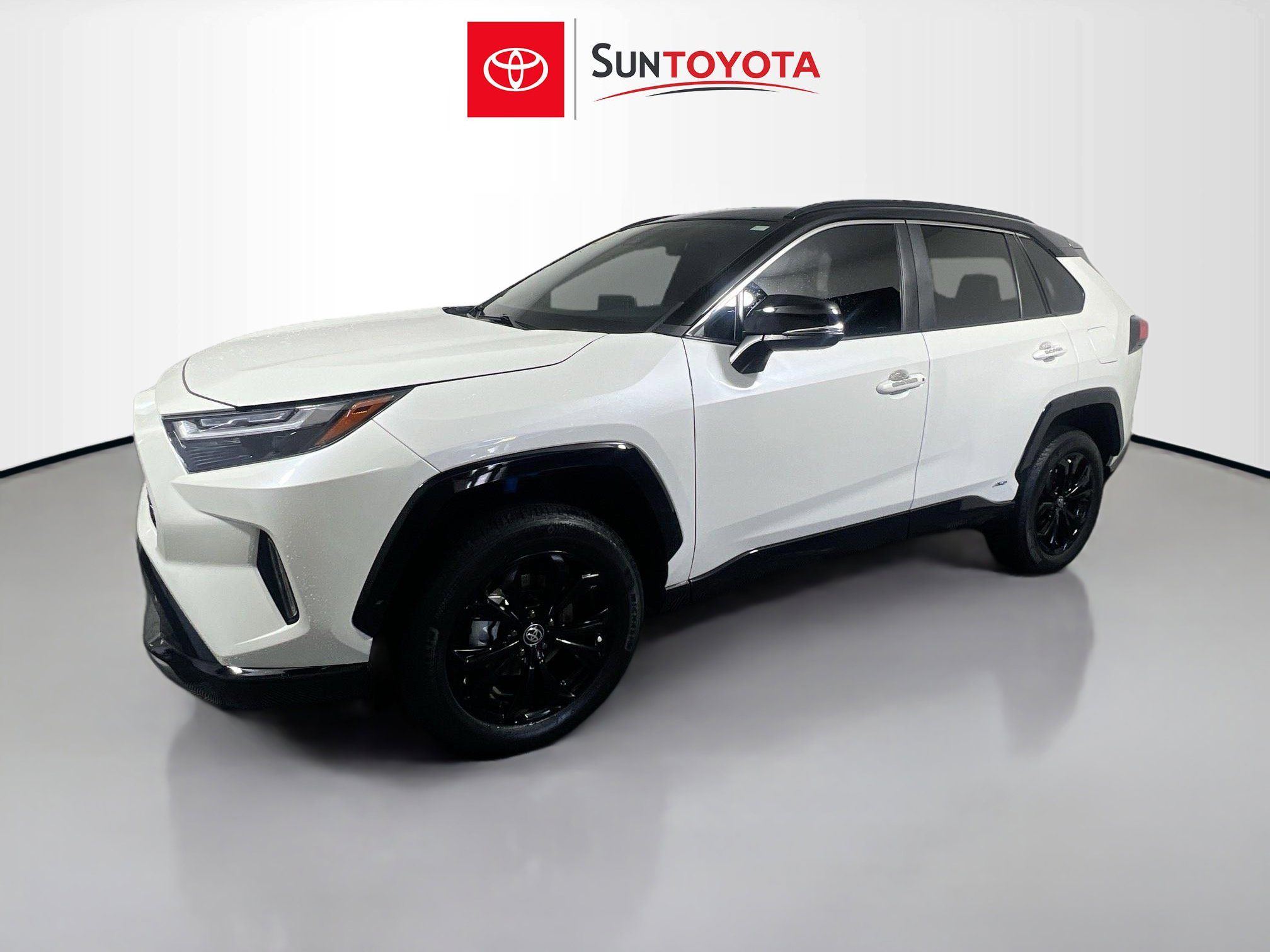 Used 2022 Toyota RAV4 XSE w/ XSE Grade Weather Package image 9