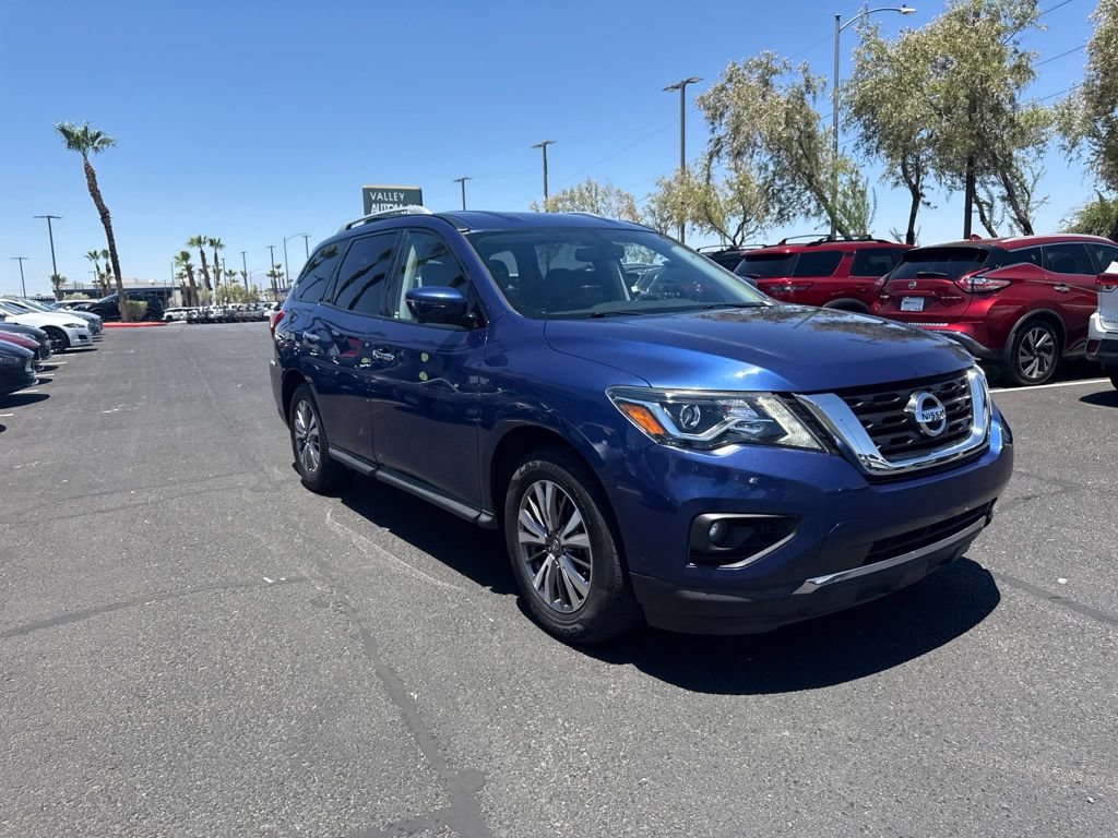 Used 2019 Nissan Pathfinder SL FWD image 5