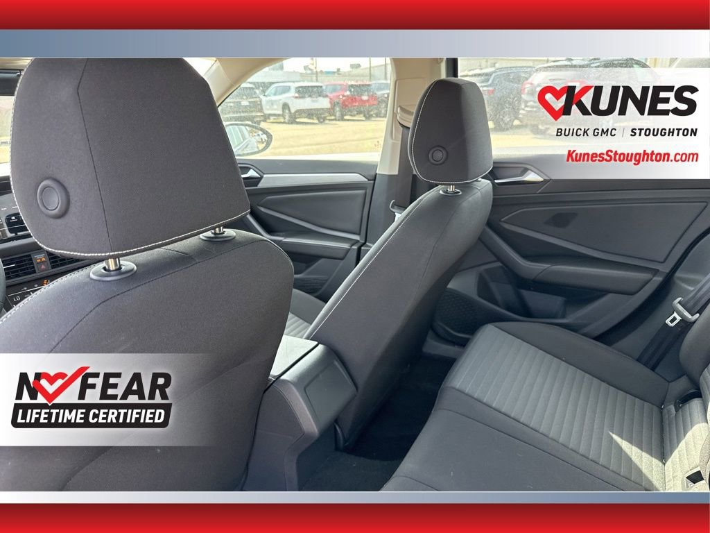 Used 2025 Volkswagen Jetta S image 37