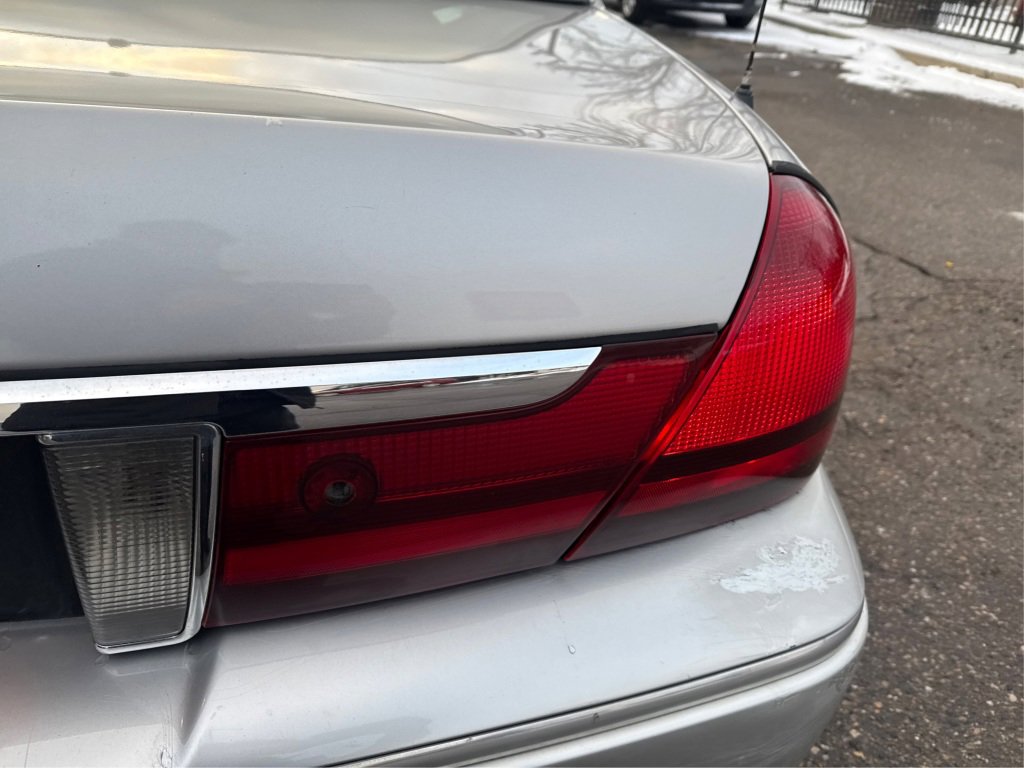 Used 2005 Mercury Grand Marquis LS image 24