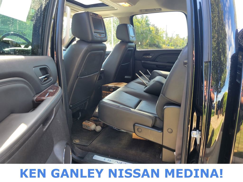 Used 2013 GMC Sierra 3500 Denali image 17