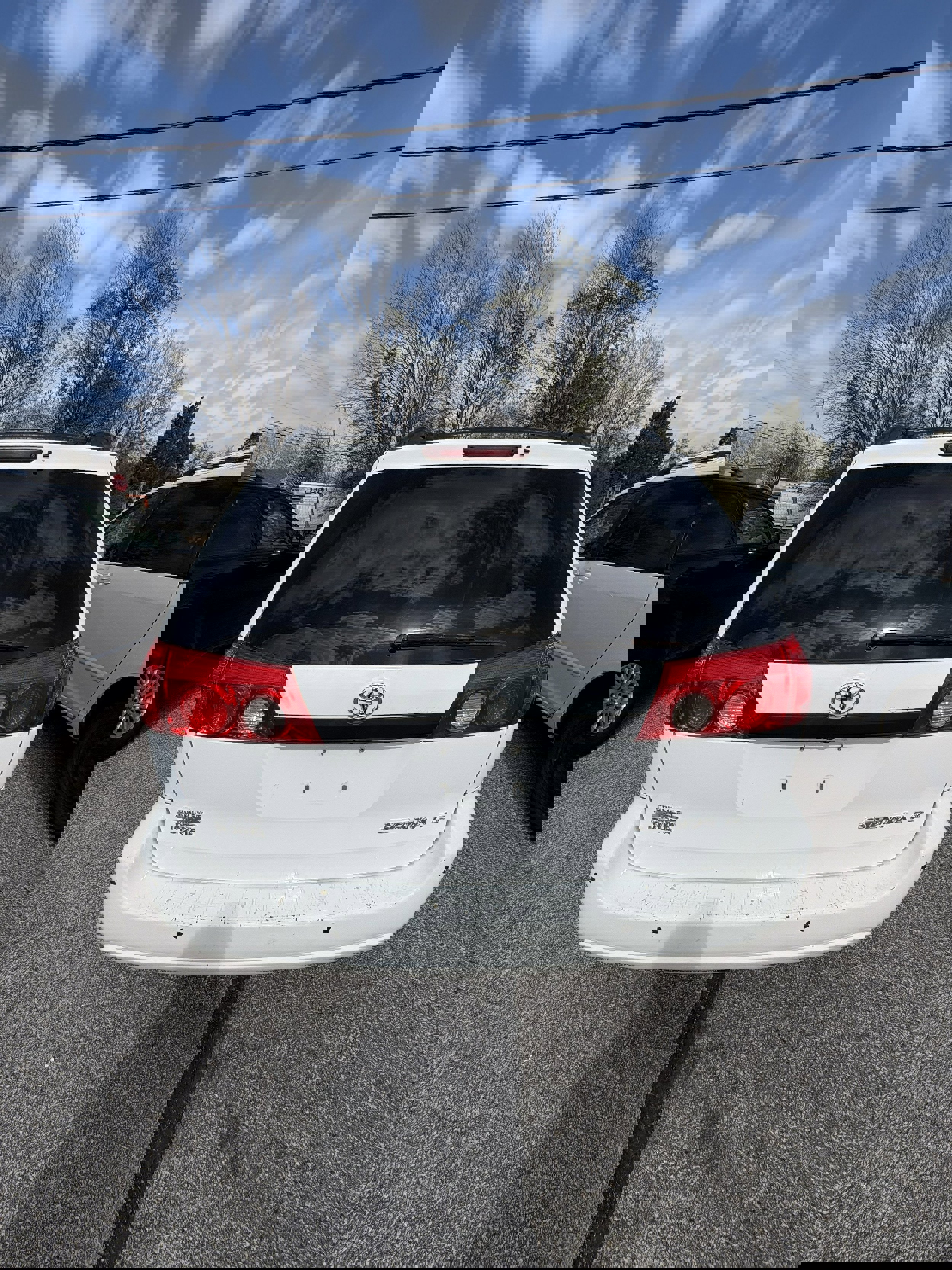 Used 2009 Toyota Sienna CE image 5