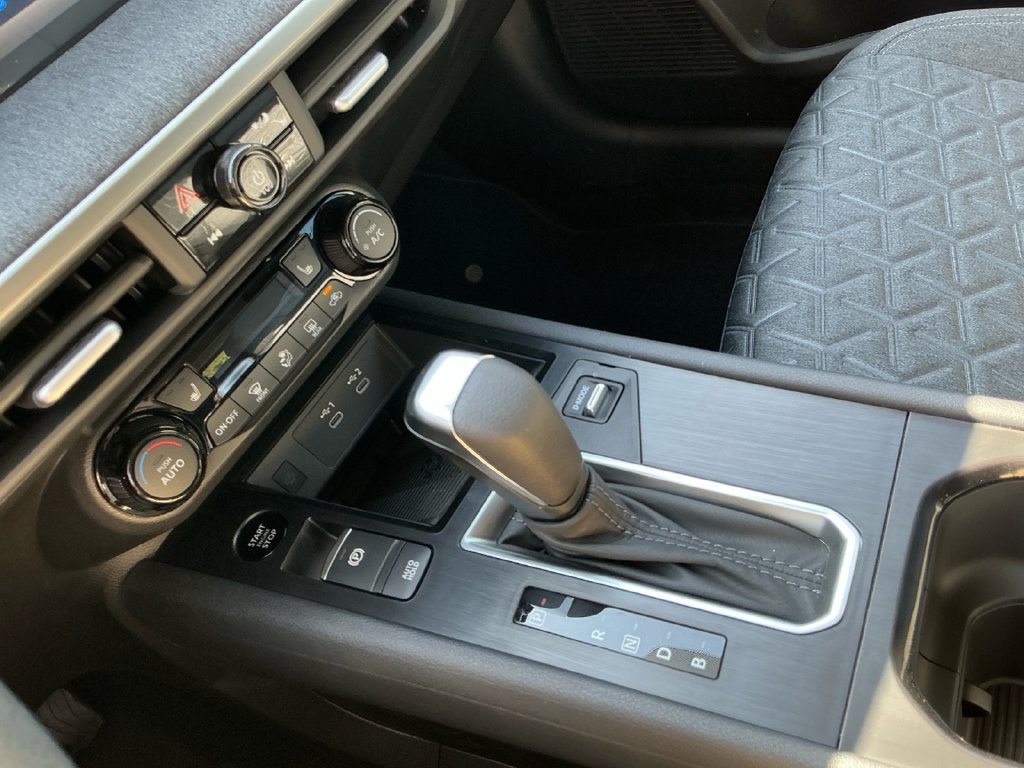 New 2027 Nissan Kicks SV AWD/4WD image 28