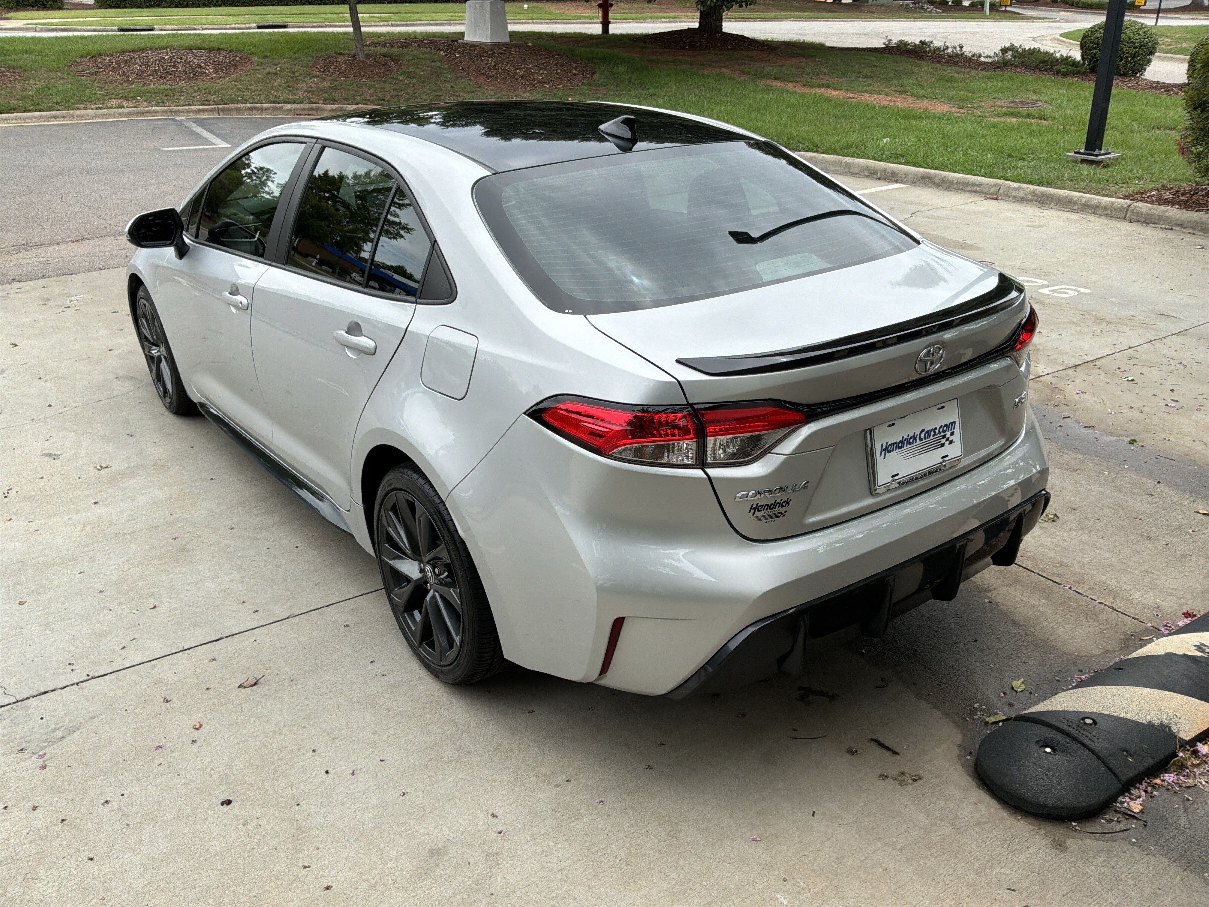 Used 2023 Toyota Corolla SE FWD image 8