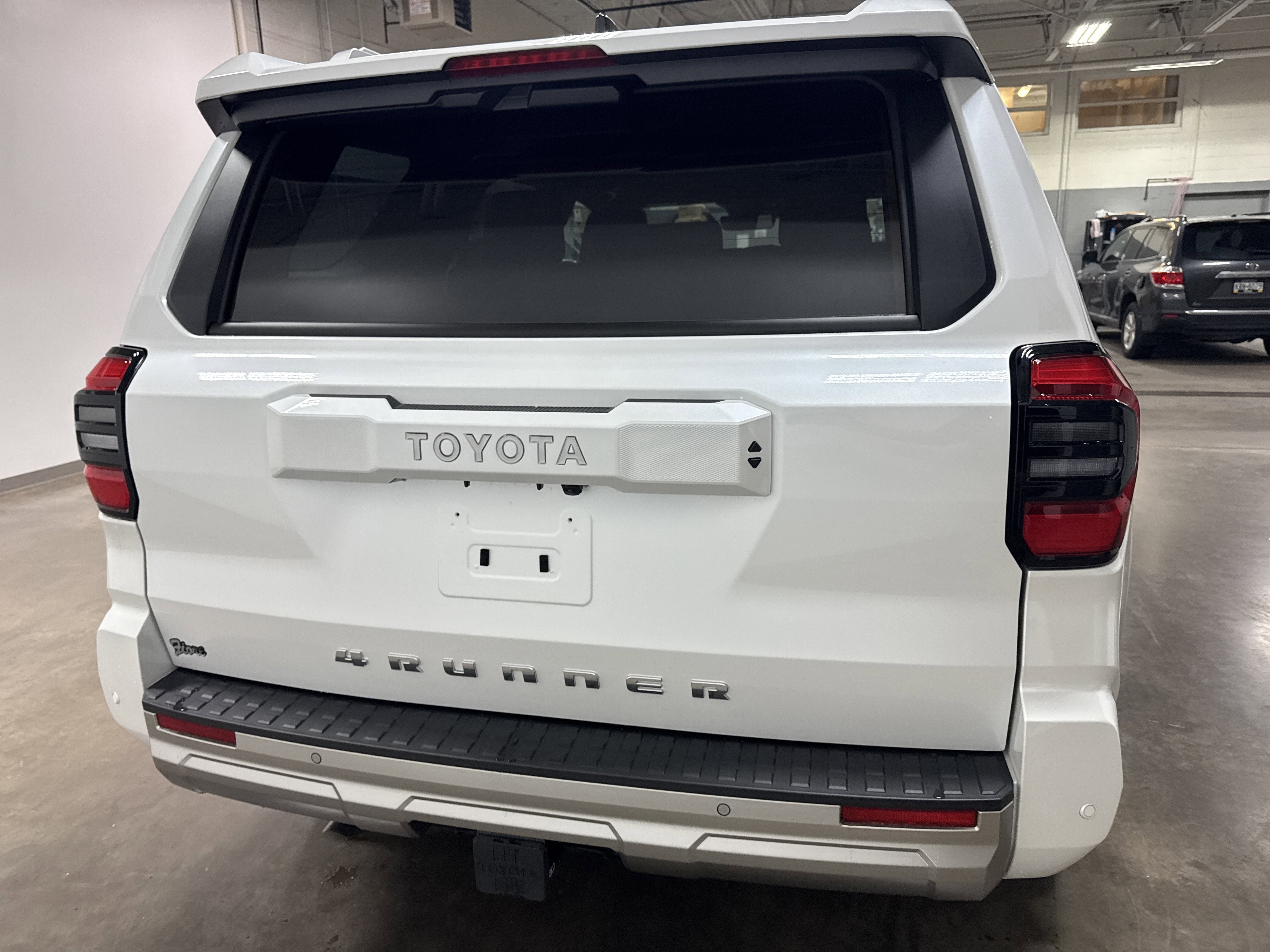 New 2026 Toyota 4Runner Limited AWD/4WD image 4