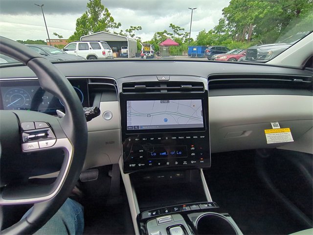 Used 2024 Hyundai Tucson Limited image 11