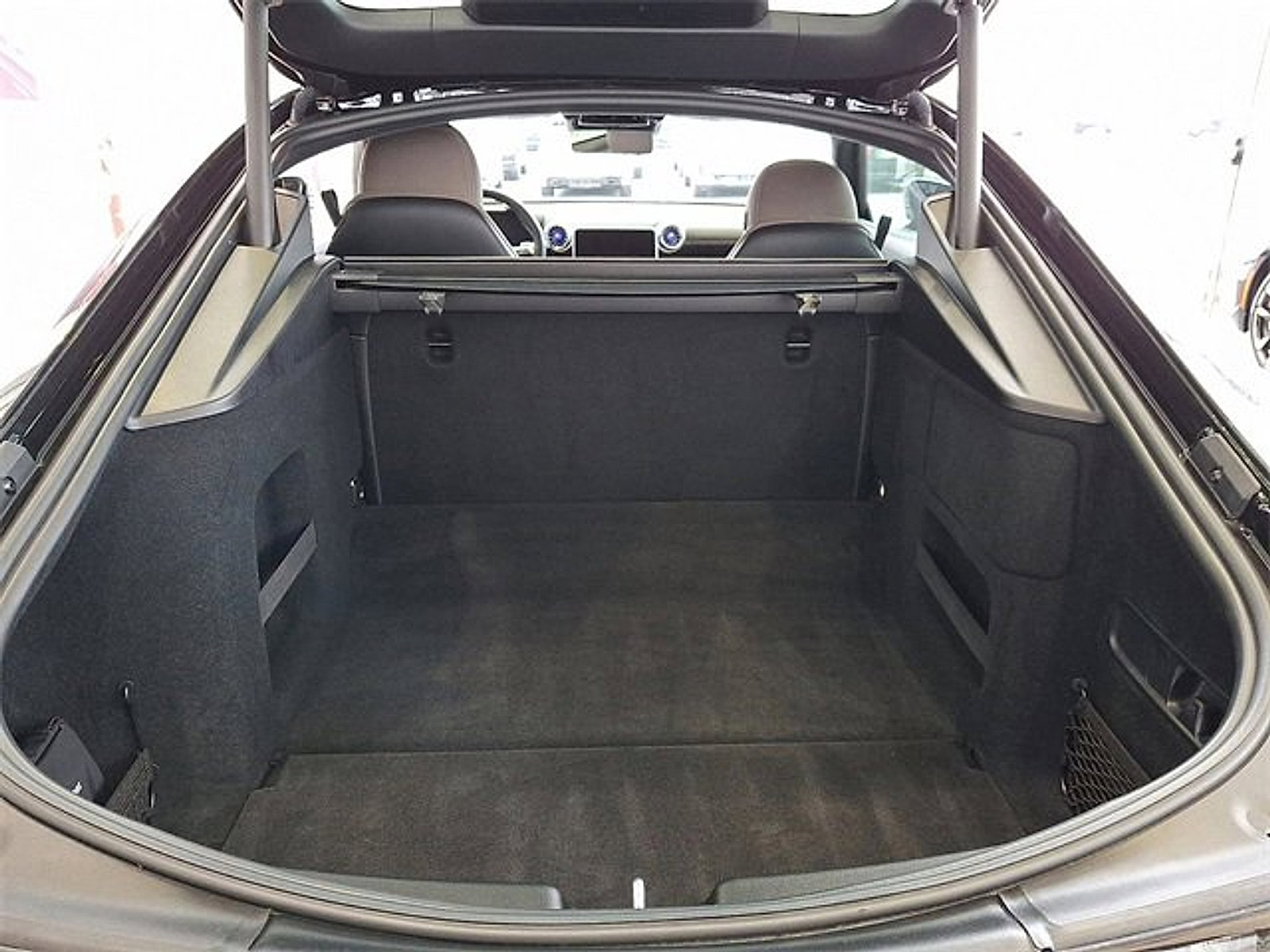 Used 2024 Mercedes-Benz AMG GT 55 image 27