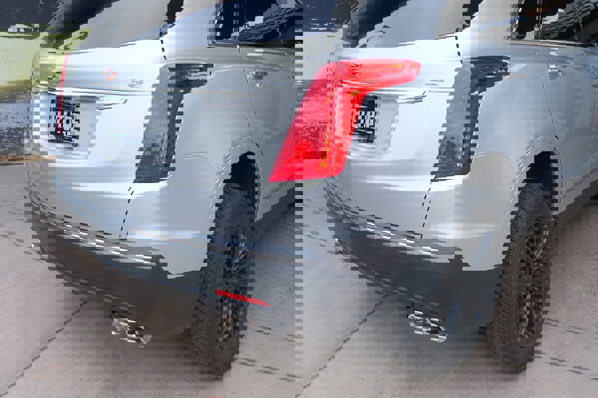 Used 2019 Cadillac XT5 FWD image 38