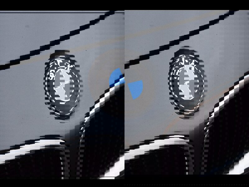 Used 2016 BMW 320i Sedan w/ Sport Package image 46