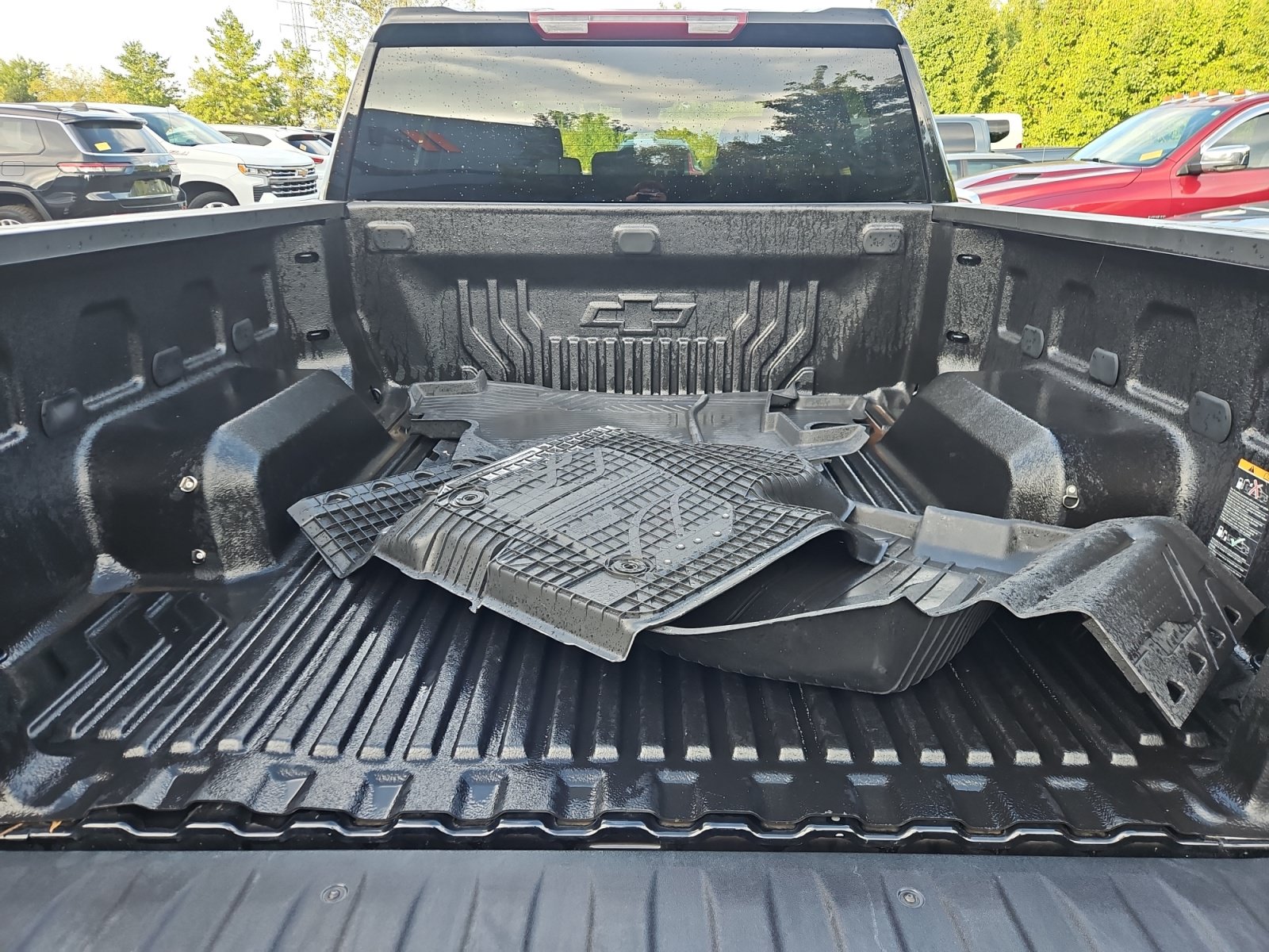 Used 2024 Chevrolet Silverado 1500 LT AWD/4WD image 23