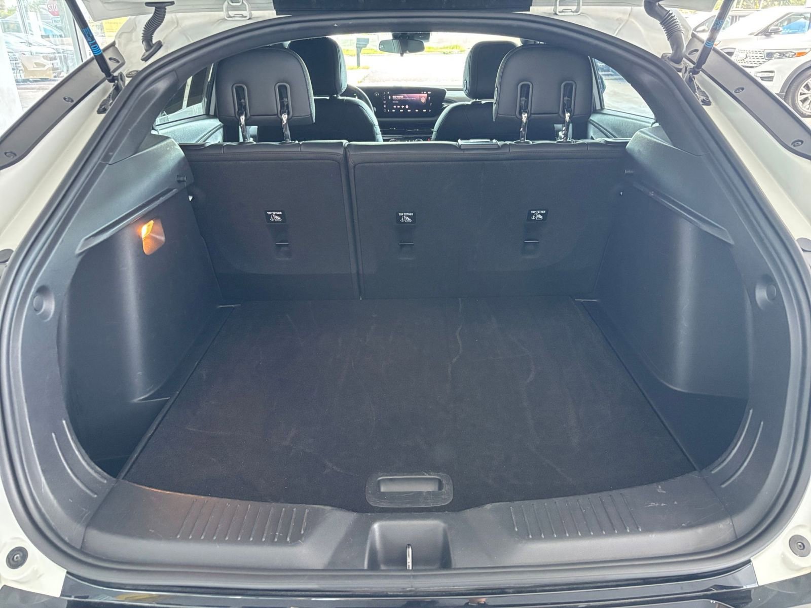 Used 2025 Buick Envista Sport Touring image 31