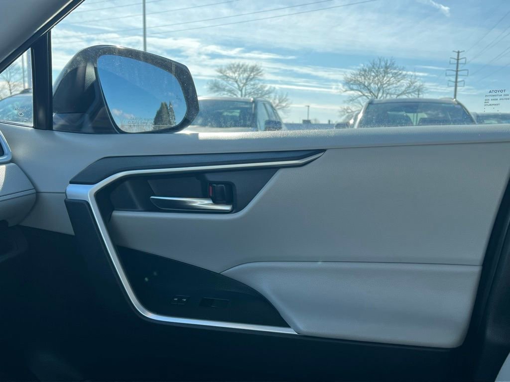 Certified 2021 Toyota RAV4 XLE w/ Convenience Package image 29