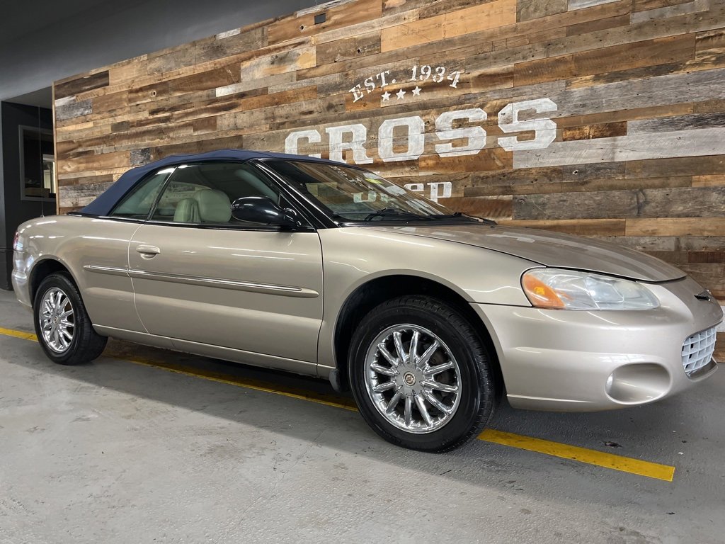 Used 2002 Chrysler Sebring Limited image 38
