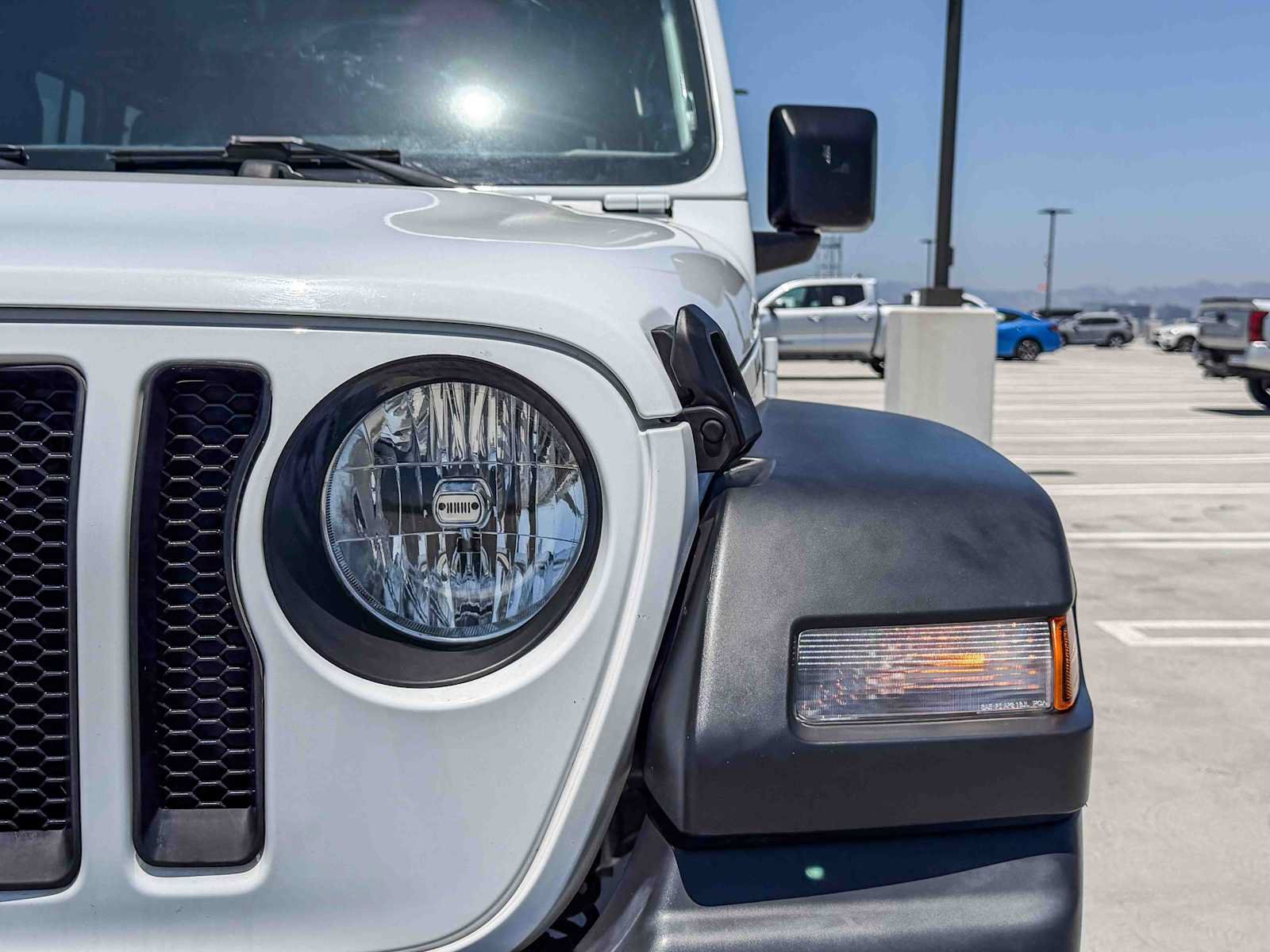 Used 2022 Jeep Wrangler Unlimited Sport AWD/4WD image 7