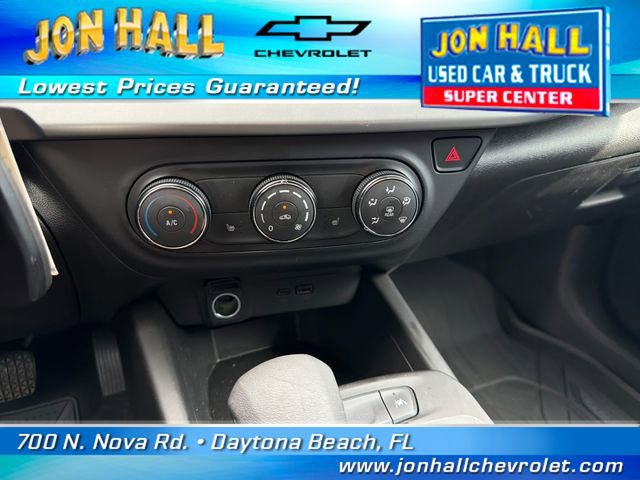 Used 2025 Chevrolet Trax RS w/ Driver Confidence Package FWD image 24