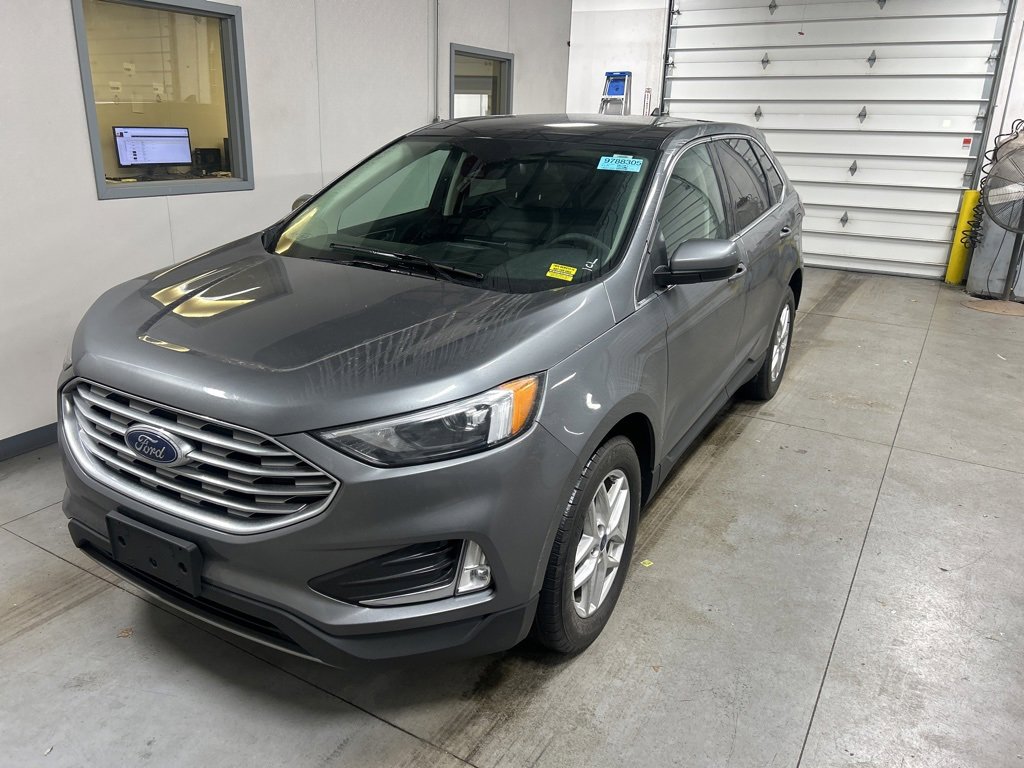Certified 2022 Ford Edge SEL w/ Convenience Package image 2