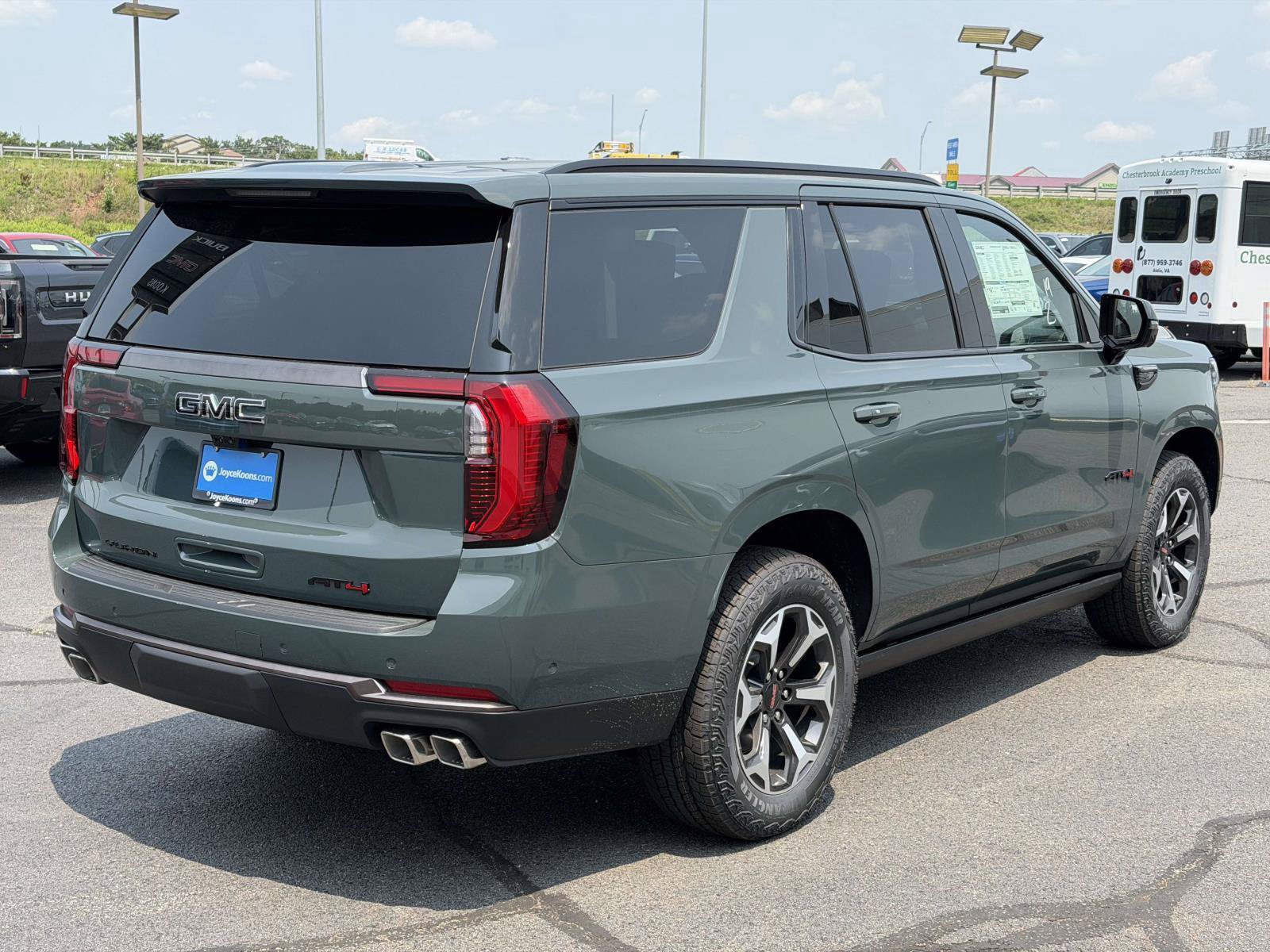 New 2026 GMC Yukon AT4 Ultimate AWD/4WD image 2