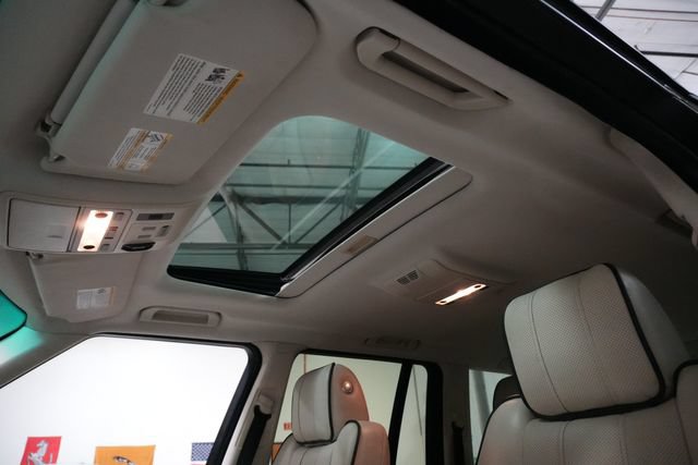 Used 2012 Land Rover Range Rover HSE LUX AWD/4WD image 25