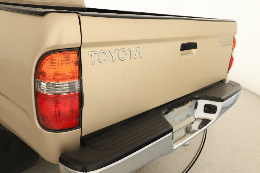 Used 2004 Toyota Tacoma PreRunner RWD image 25