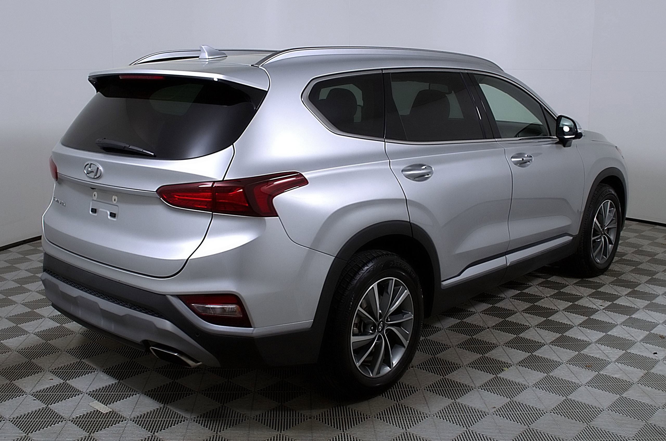 Used 2019 Hyundai Santa Fe FWD image 7