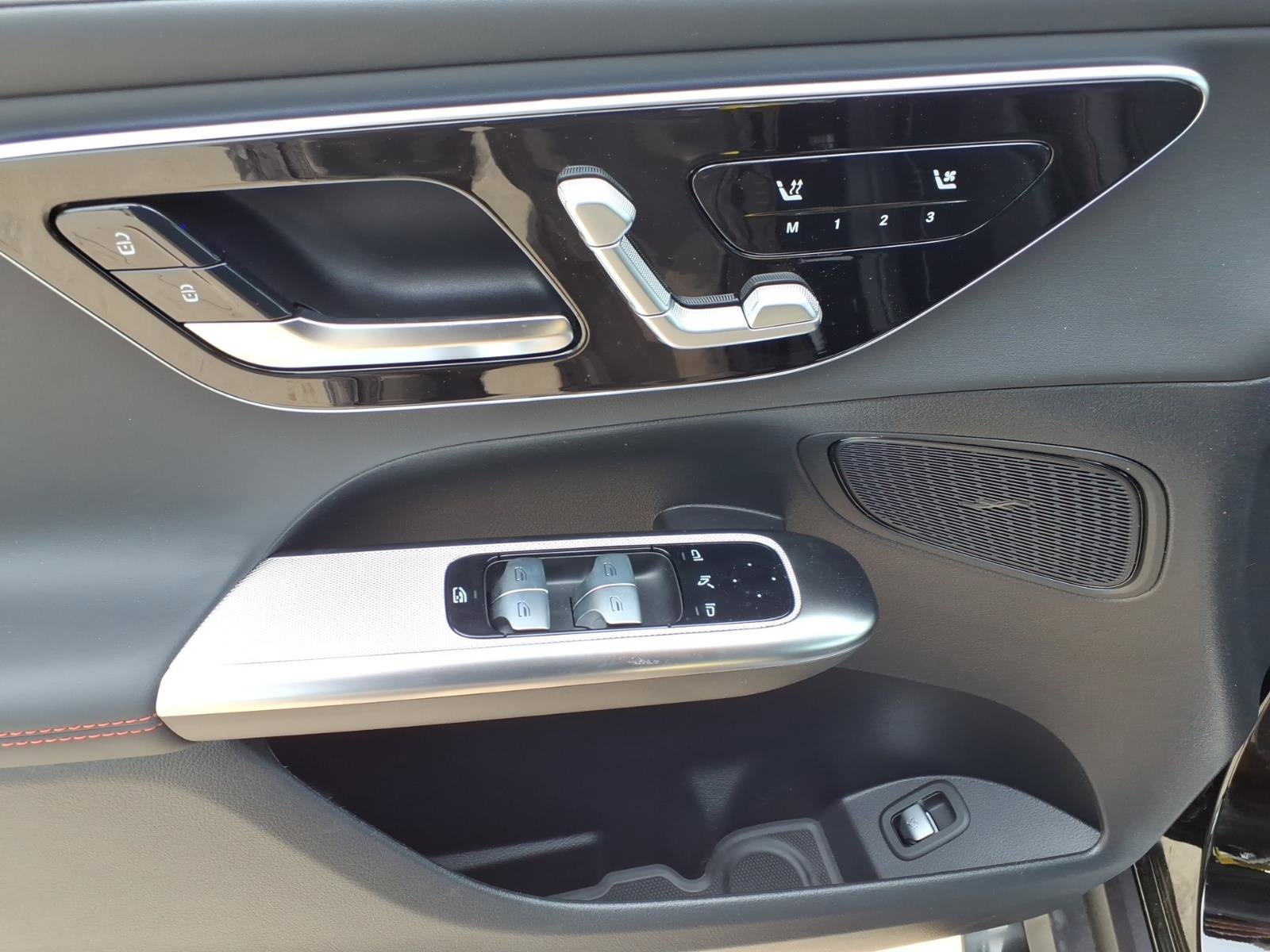 New 2026 Mercedes-Benz GLC 43 AMG 4MATIC image 12