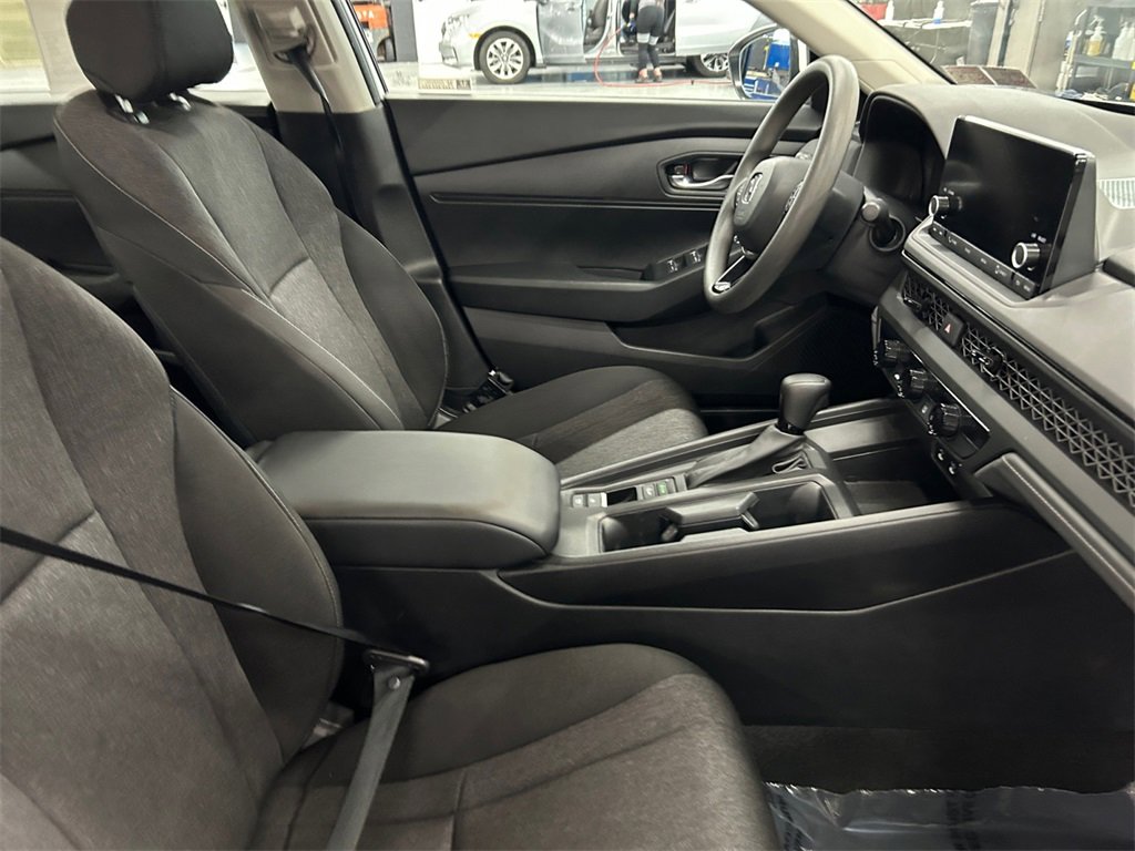 Used 2023 Honda Accord LX image 16