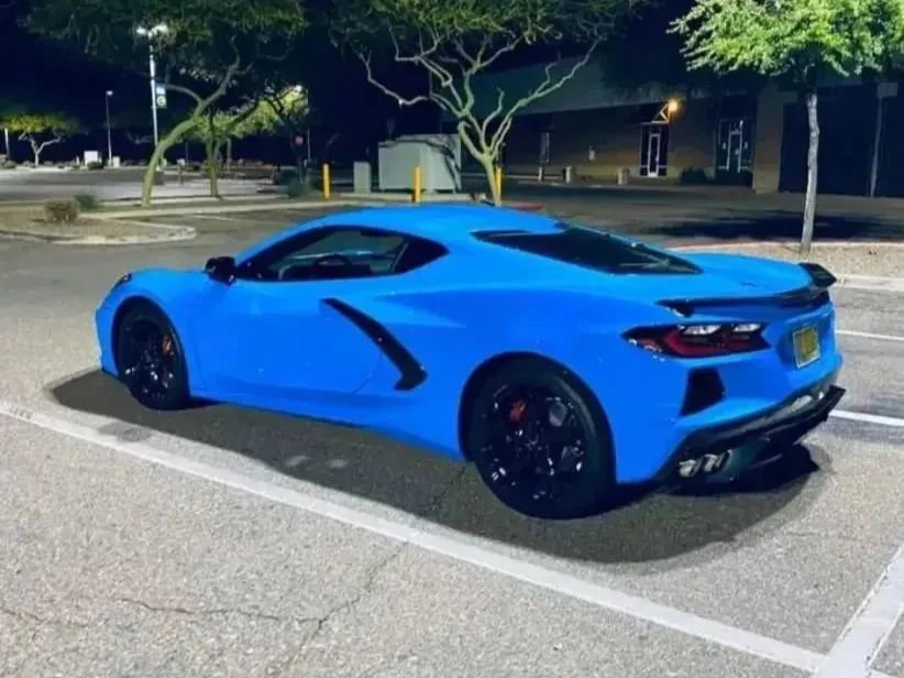 Used 2022 Chevrolet Corvette Stingray Coupe w/ 1LT image 1