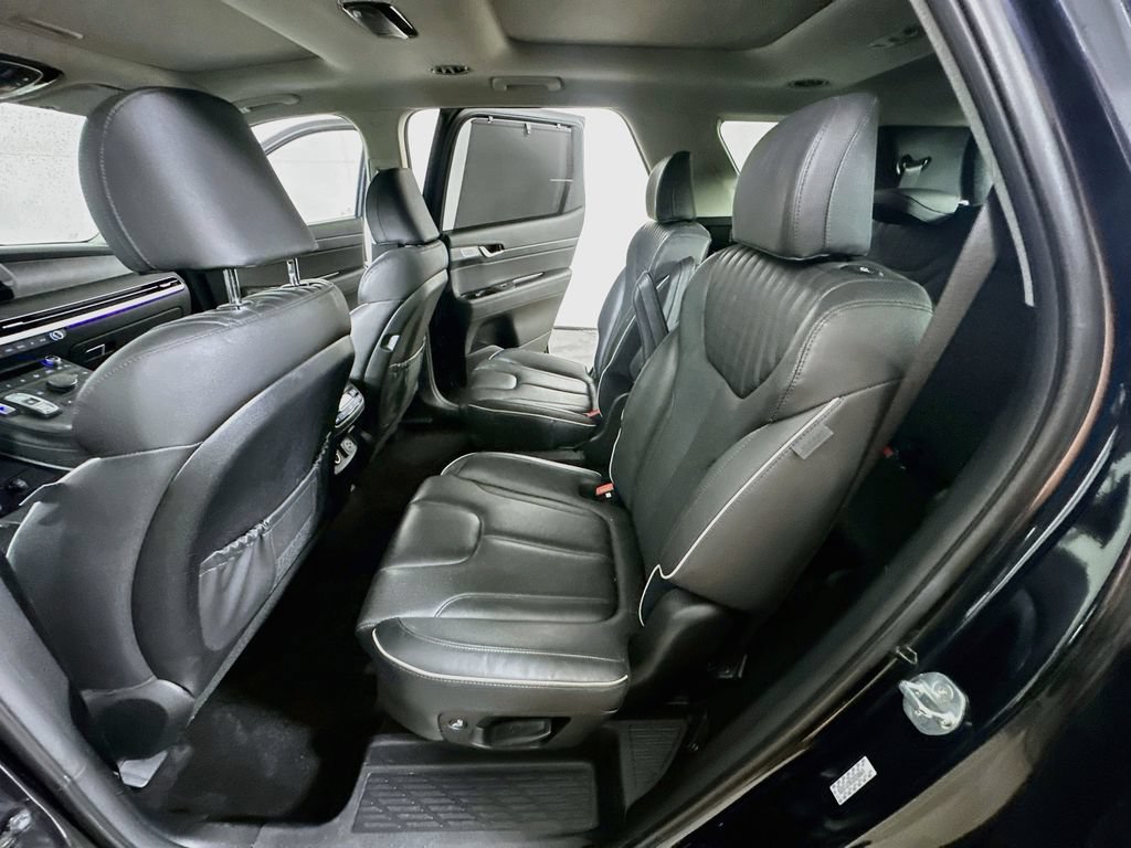 Used 2024 Hyundai Palisade Limited AWD/4WD image 17