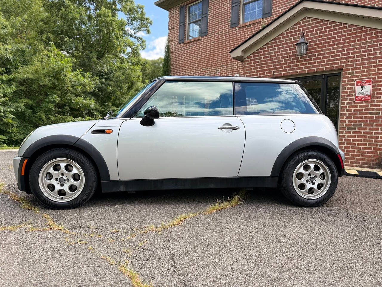 Used 2006 MINI Cooper Hardtop FWD image 2