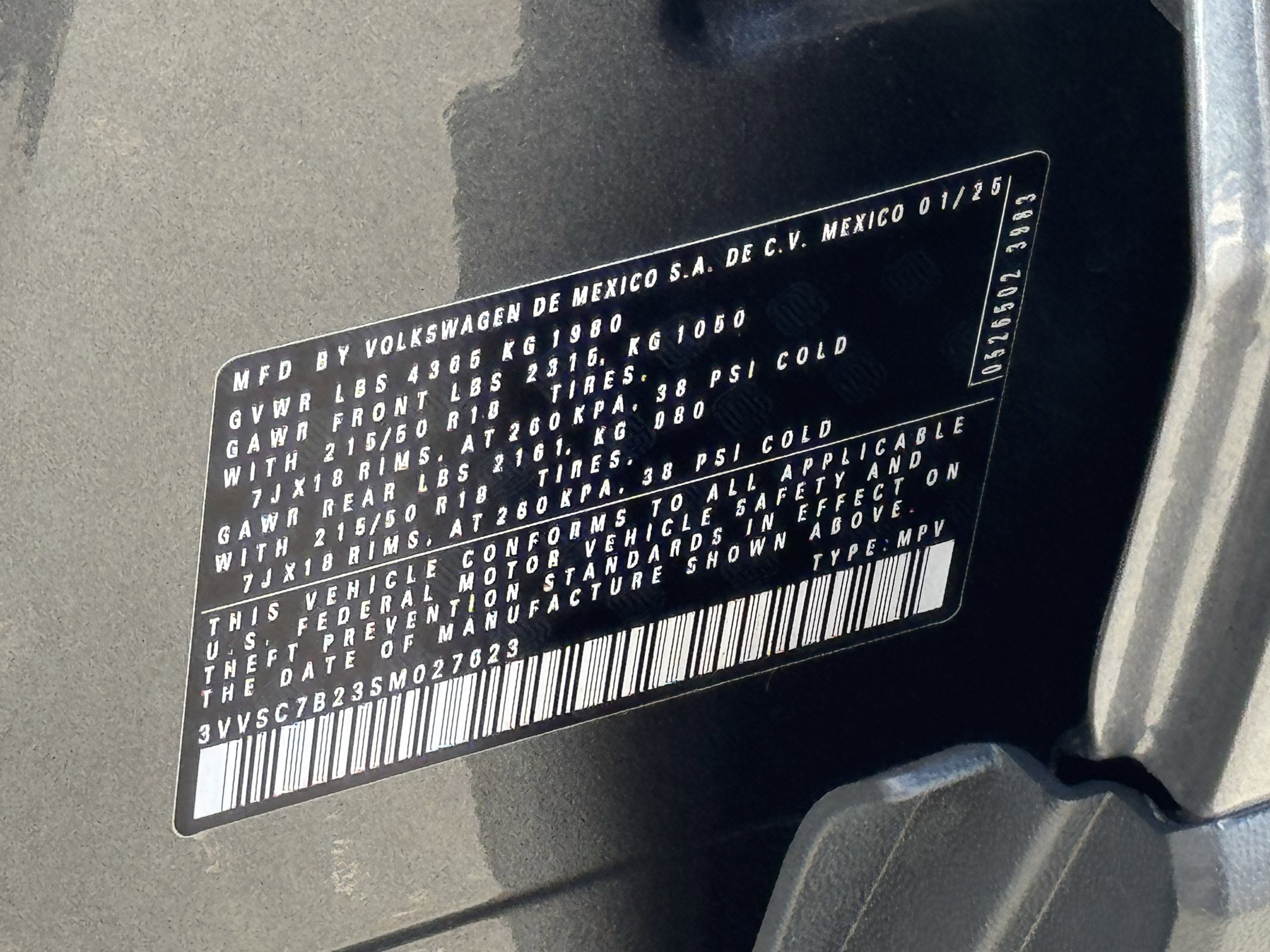 Used 2025 Volkswagen Taos SE image 39