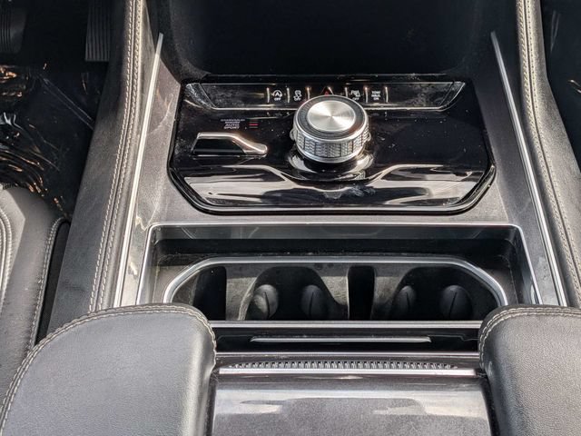 Used 2024 Jeep Wagoneer L 4WD image 19