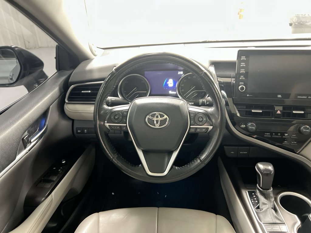 Used 2021 Toyota Camry XLE w/ Navigation Upgrade Package FWD image 11