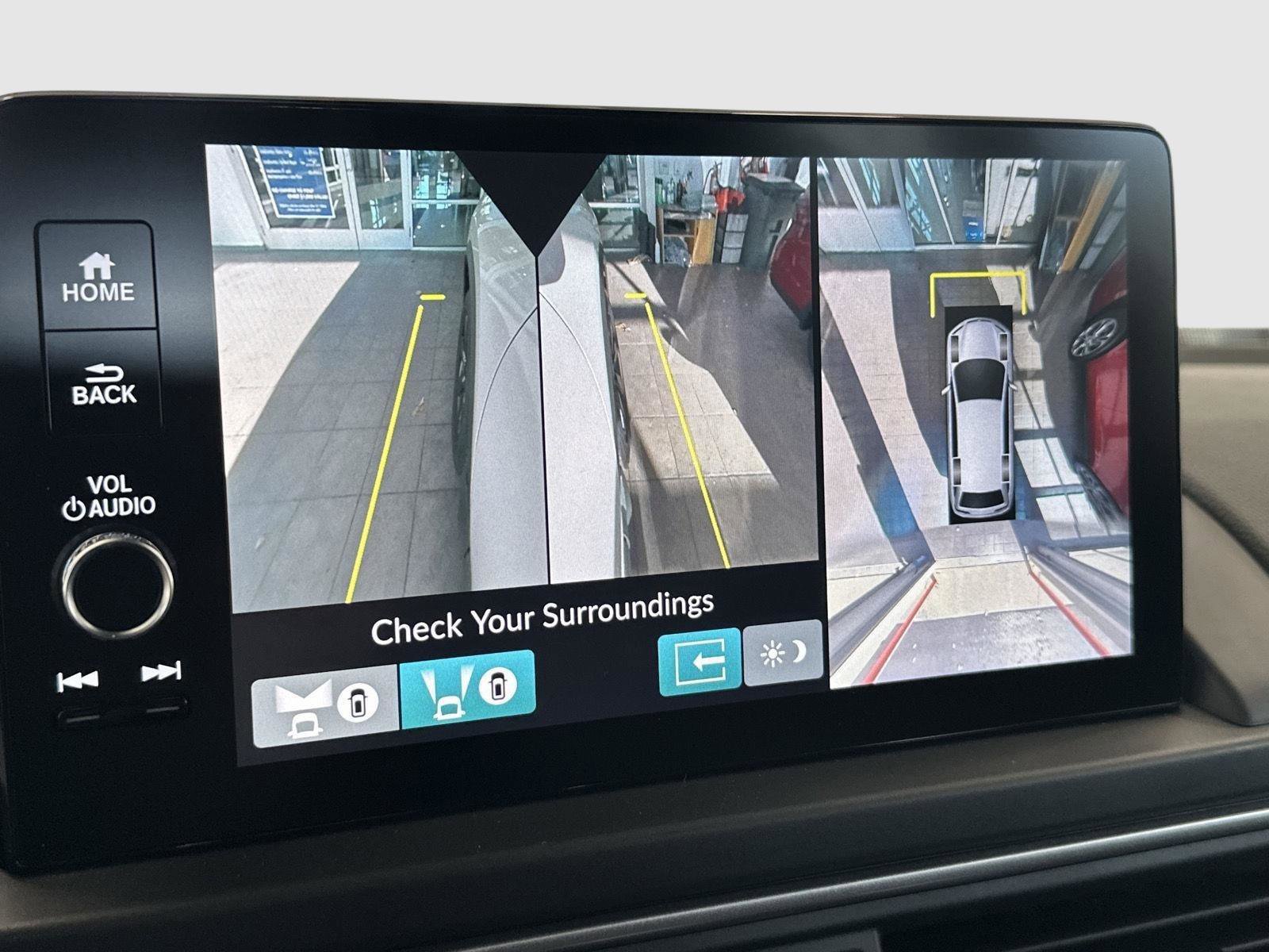 Certified 2025 Honda Pilot Black Edition image 18