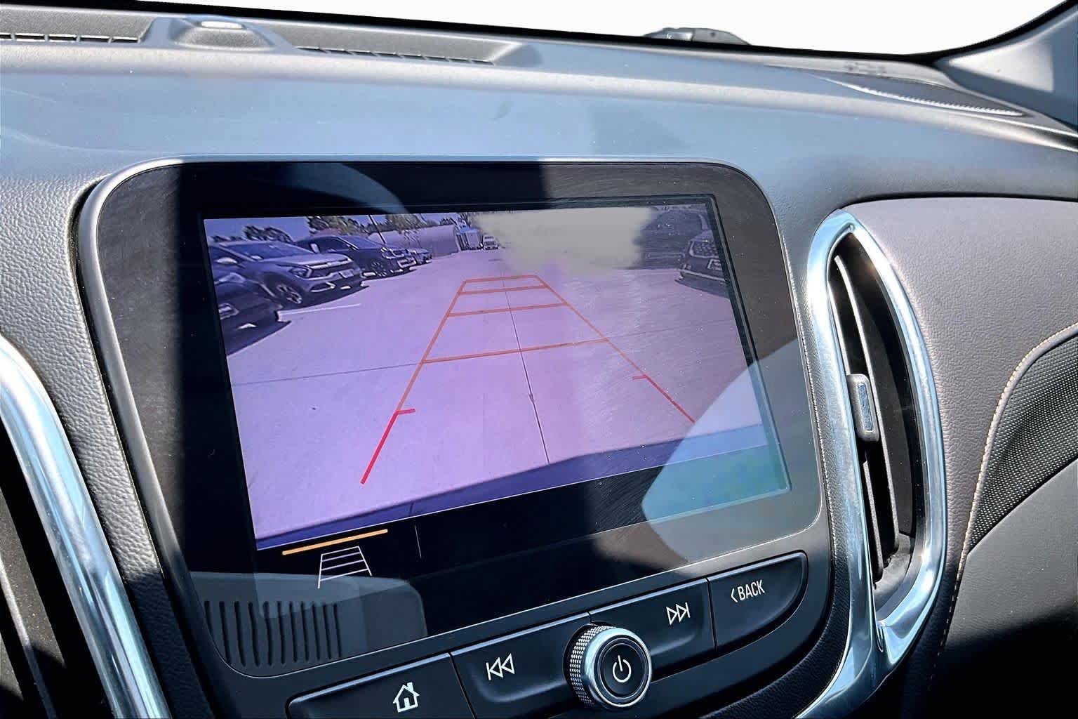 Used 2021 Chevrolet Equinox Premier FWD image 26