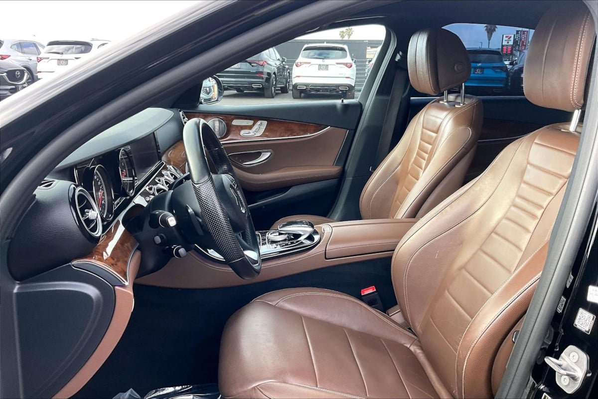 Used 2017 Mercedes-Benz E 300 image 15